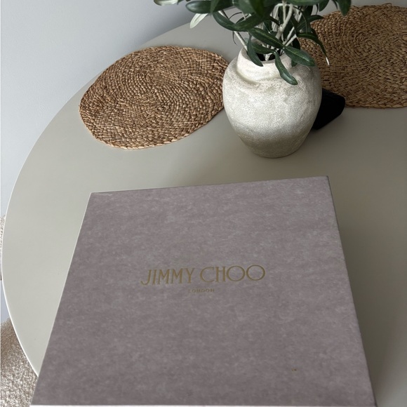 Jimmy choo aveline gold bow heels. Worn once size 39 women’s - Picture 2 of 7